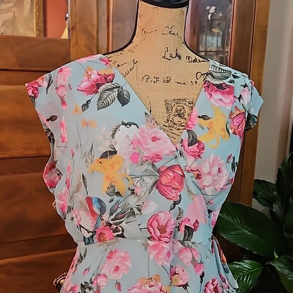 Eliza J Floral Faux Wrap Dress in Pastel Colors size 14 - Picture 3 of 13